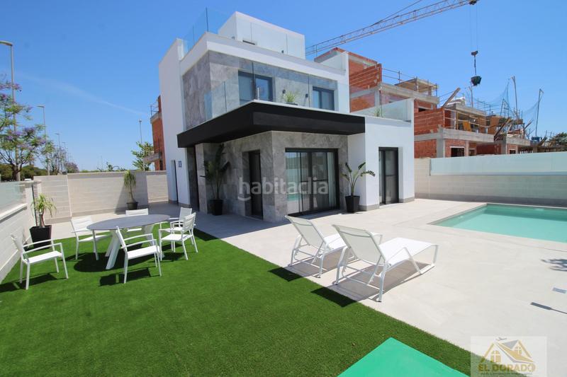 Foto 593860e6-ec8f-41c3-820d-9777d16b0560. Chalet villa en Pilar de la Horadada ciudad Pilar de la Horadada
