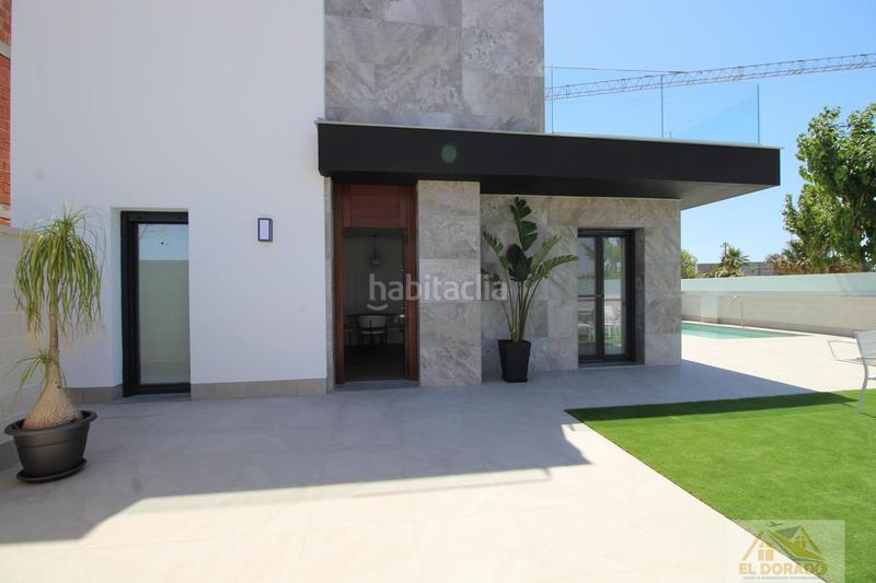 Foto df54aa7c-4d08-4669-a564-36ae74e2c749. Chalet villa en Pilar de la Horadada ciudad Pilar de la Horadada