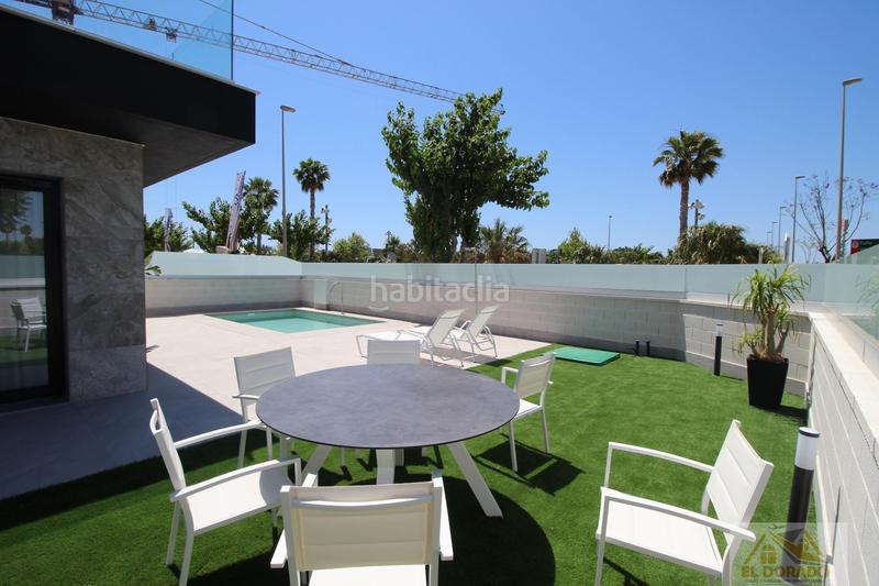 Foto f1048bb0-5cd6-4614-9bc0-bd206752506a. Chalet villa en Pilar de la Horadada ciudad Pilar de la Horadada