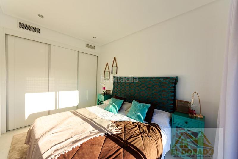 Foto 77a414f5-3ad5-4009-9f0c-35f44ec57fe2. Chalet avec chauffage parking piscine dans Pilar de la Horadada ciudad Pilar de la Horadada