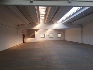 Miete Fabrikhalle in Avinguda de la cerdanya 47. Nave industrial en badalona
