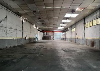 Miete Fabrikhalle in Carrer del pintor goya 2. Nave industrial en polinyà