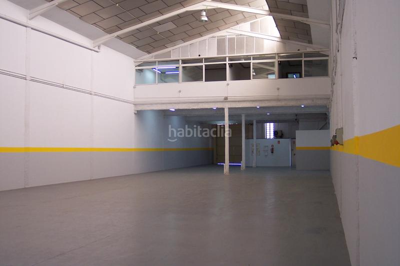 Foto 03fa3f55-01ef-4e7d-a529-ecb67809c71f. Location bâtiment à usage industriel dans carrer d'occitània 13 dans Badalona