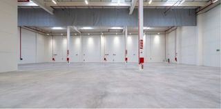 Lloguer Nau industrial a Carrer de femades 88. Nave industrial en hospitalet de llobregat