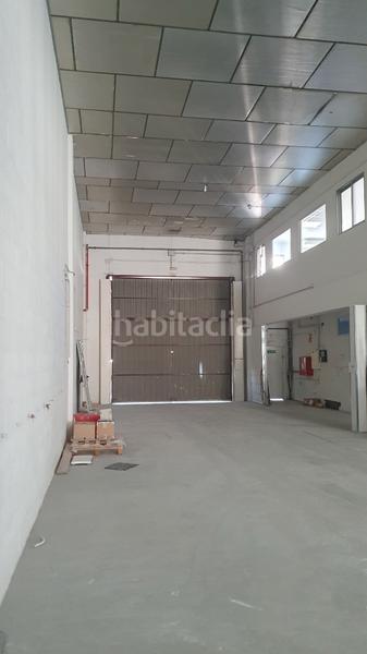 Foto 63fe7070-d547-4819-8ab5-262ab921b0e1. Alquiler nave industrial en carrer gaià 6 nave industrial en Montcada i Reixac