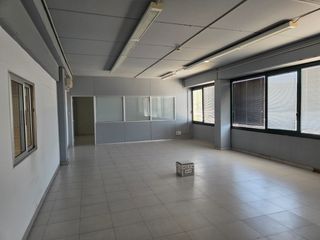 Rent Industrial building in Carrer torrent del matre sig 28. Nave industrial en cervello