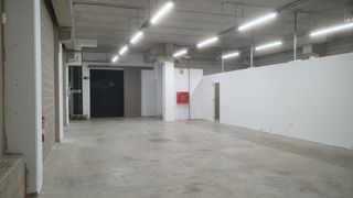 Lloguer Nau industrial a Carrer de fogars de tordera 49. Nave industrial en badalona
