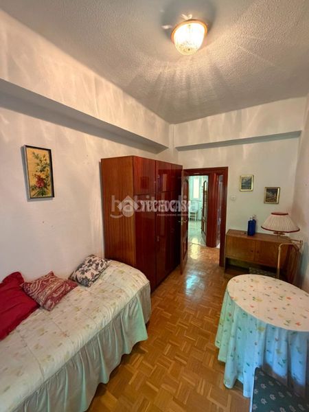 Foto cfdae742-e38b-455d-a400-57f7a1e88004. Pis a Estrella Madrid