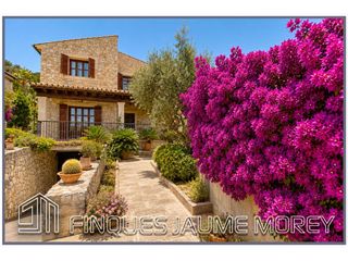 Chalet  Calle santa llúcia 1. Chalet unifamiliar en venta en mancor de la vall