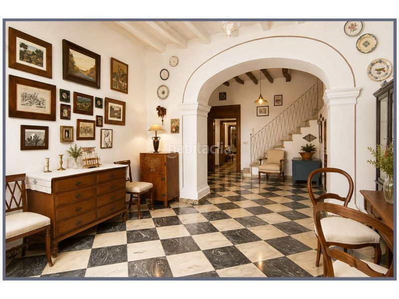 Foto dfbe850b-e1b7-4dd2-81b7-c4c1a6831954. House in calle major 1 in Sineu