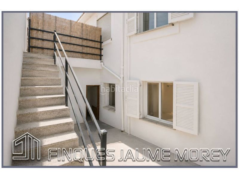 Foto 301e9254-1db6-40f8-beb5-b2e40f17e3aa. Casa en calle costa i llobera 1 edificio en venta en Inca
