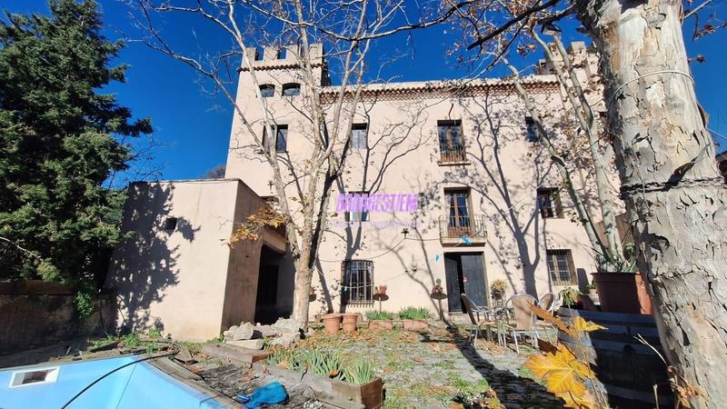 Foto 3b51ff3b-8e42-43e6-a969-c23f984323bf. Masía propiedad única en la zona en Reixac - Vallensana Baixa Montcada i Reixac