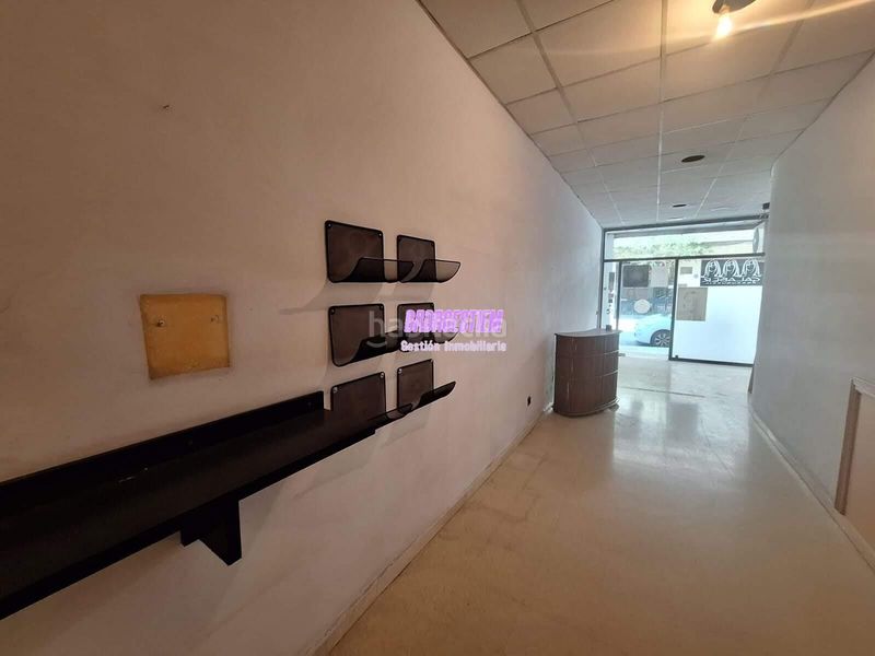 Foto 9c4f8d2f-81fc-44f1-a3fd-bb6d0602e296. Local comercial a Centre Badalona