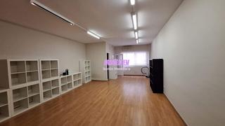 Rent Office space  Calle carrer coll i pujol. Oficina en alquiler