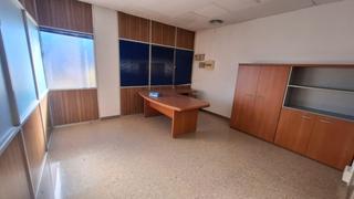 Location Local commercial  Carrer almogavers. Local comercial a pie de calle