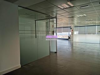 Location Bureau  Avenida vents. Oficina en alquiler