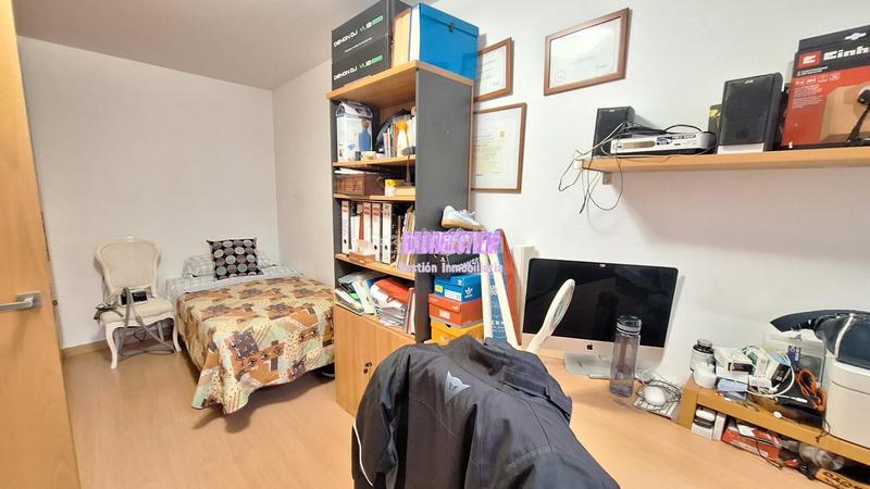 Foto bb9bcfae-559a-416a-b65c-d7e1f0927e39. Casa adosada con gran jardin ! en Sant Crist Badalona