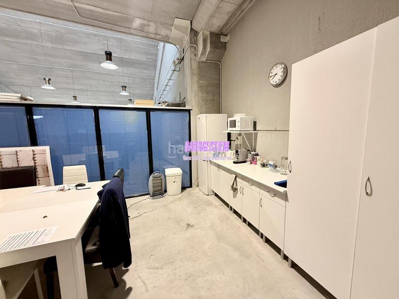 Foto ac7c1a42-9b49-4bab-aa71-4f8284fc61c3. Capannone industriale in Pomar Badalona