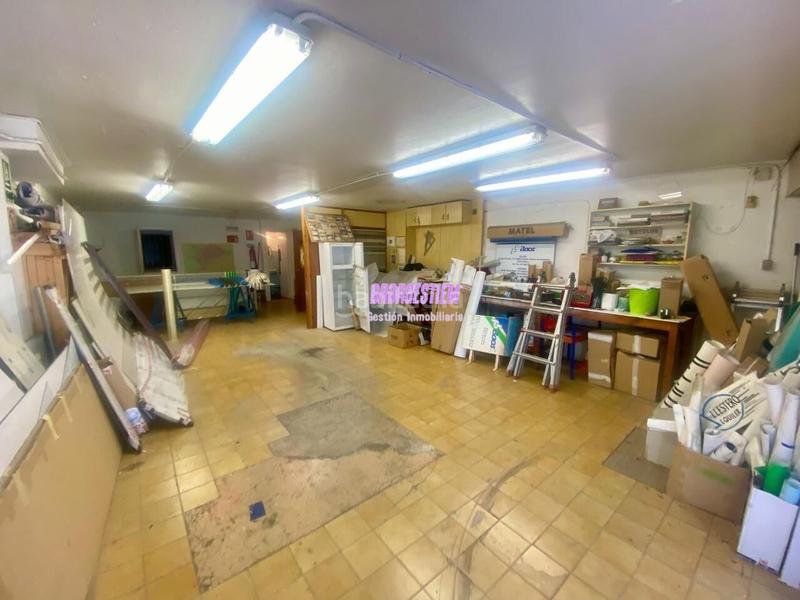Foto 2c285020-0f75-4d3d-b7bd-3a041515ee45. Local commercial dans El Raval Santa Coloma de Gramenet