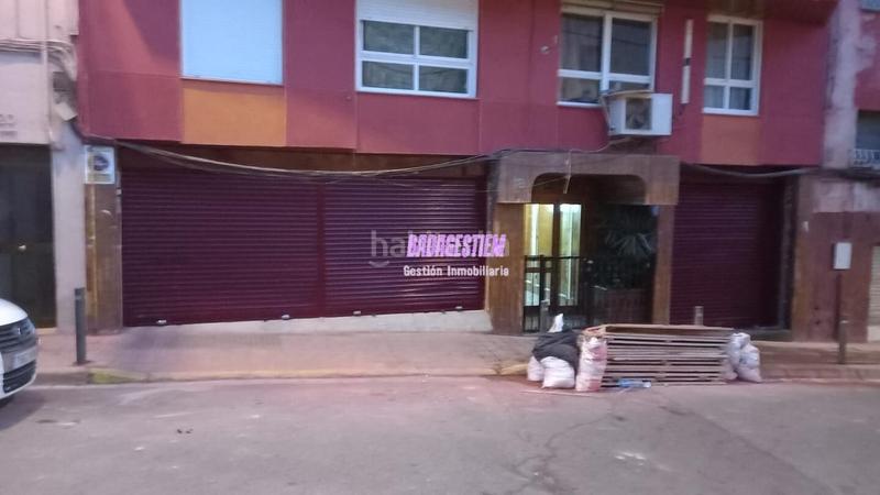 Foto 6df15aec-03a4-4f68-8606-90731f1a89cd. Local commercial dans El Raval Santa Coloma de Gramenet