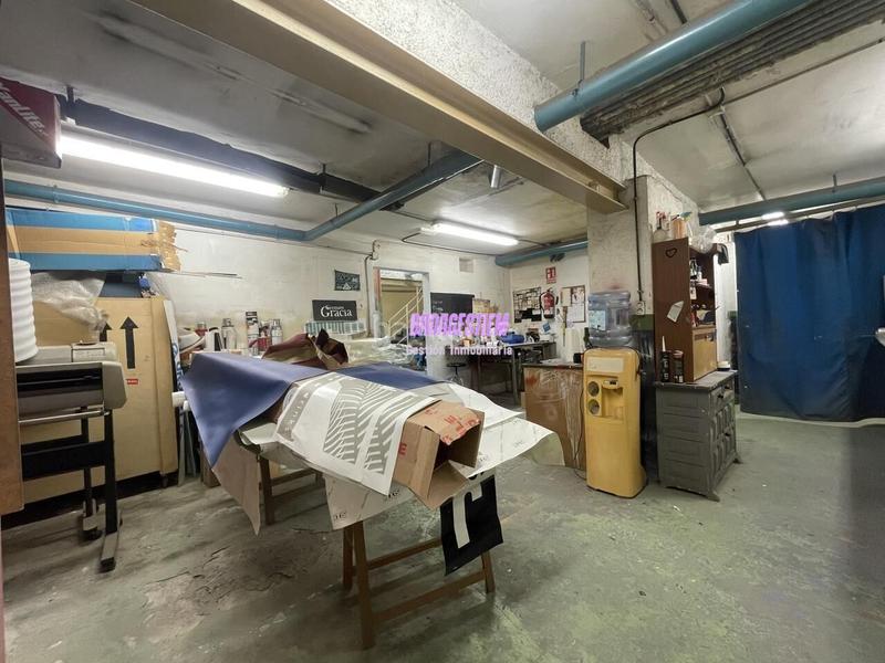 Foto 9ac95eb6-8fb0-4fee-a84e-eb0c25e6db50. Local commercial dans El Raval Santa Coloma de Gramenet