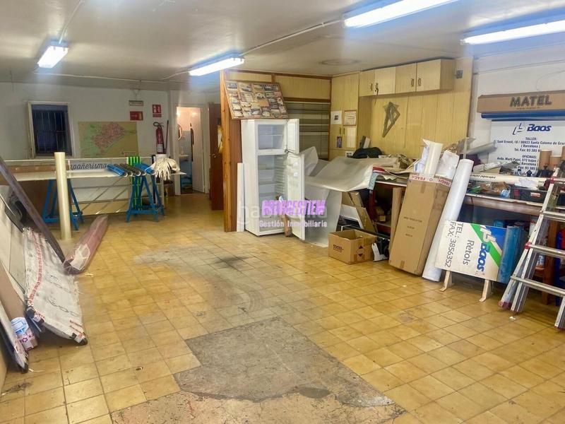 Foto a1d52989-d399-4f76-95b3-13d14f3f80fb. Local commercial dans El Raval Santa Coloma de Gramenet