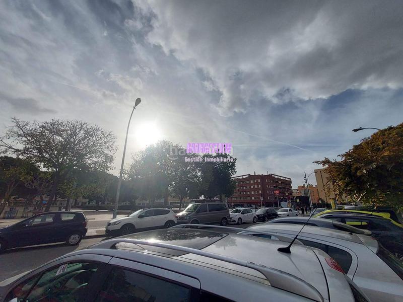 Foto 0d4f2e56-3464-4b24-b133-b036d2076fde. Alquiler local comercial local con entrada para vehiculo en Badalona