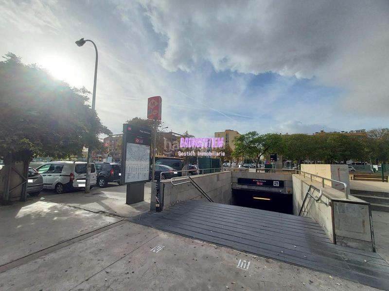 Foto 314eb9b8-e272-48a7-9c22-36c208829d43. Alquiler local comercial local con entrada para vehiculo en Badalona