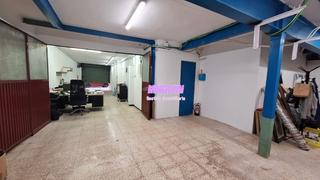 Lloguer Local Comercial a Progrés - Pep Ventura. Local con entrada para vehiculo