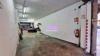 Lloguer Local Comercial a Progrés - Pep Ventura. Local con entrada para vehiculo