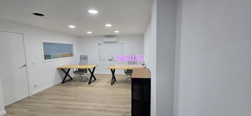 Foto 9fdaeddb-7330-4f33-a7e4-4abff0aeb120. Local comercial con aparcamiento para vehiculo en Badalona