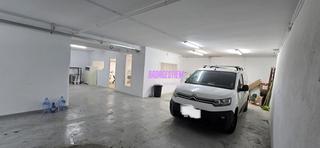 Local Comercial  Avenida marques de montroig. Con aparcamiento para vehiculo