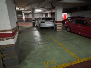 Autoparkplatz in Lloreda