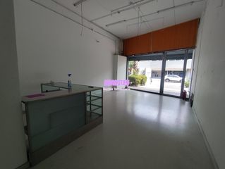 Lloguer Local Comercial  Carrer alemanya. En montigalá