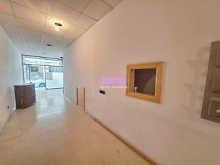 Lloguer Local Comercial  Riera de matamoros. En el centro