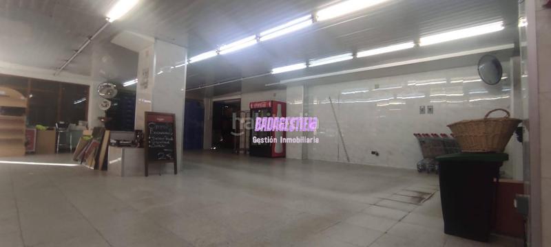 Foto 02049144-37bd-42fd-8906-5485f41eef71. Alquiler local comercial junto al metro de Gorg en Badalona