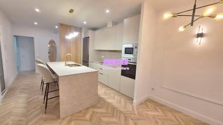 Planta baja  Carrer laietania. Exclusivo piso reformado en el centro de badalona