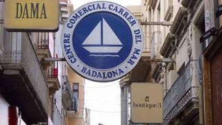 Aparcament cotxe  Carrer arnus. Plaza de aparcamiento cerca de la calle del mar para coche peque