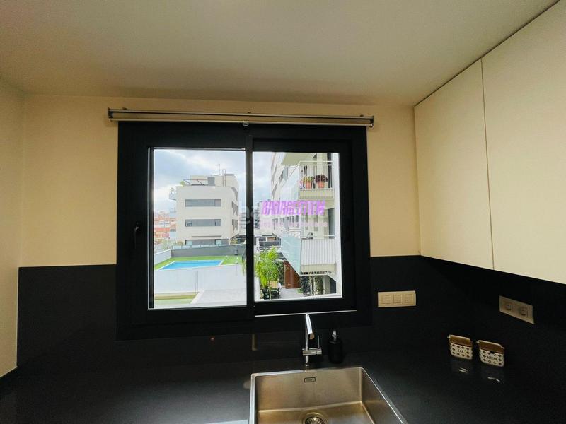 Foto 6b84d74b-5c9b-41ce-946d-dcea3b6aebdf. Location appartement avec chauffage parking piscine dans Badalona
