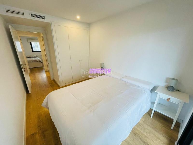 Foto 09f280cd-98fc-4527-9cd2-95ca435a0575. Rent flat with heating parking pool in Port Badalona