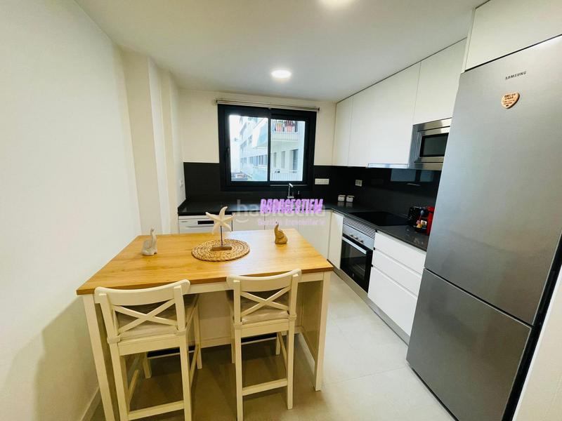 Foto 7479cb9d-7097-4790-a0bc-84865e72744b. Rent flat with heating parking pool in Port Badalona