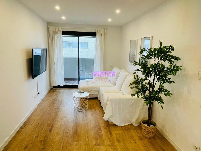 Foto a3015139-a03b-4d48-8686-bcaa1668647e. Rent flat with heating parking pool in Port Badalona