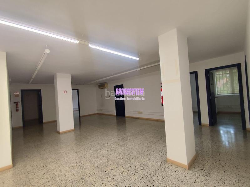 Foto 45b9451c-2725-4d47-98e3-8a43e7831a08. Local comercial oportunidad única en el centro en Badalona