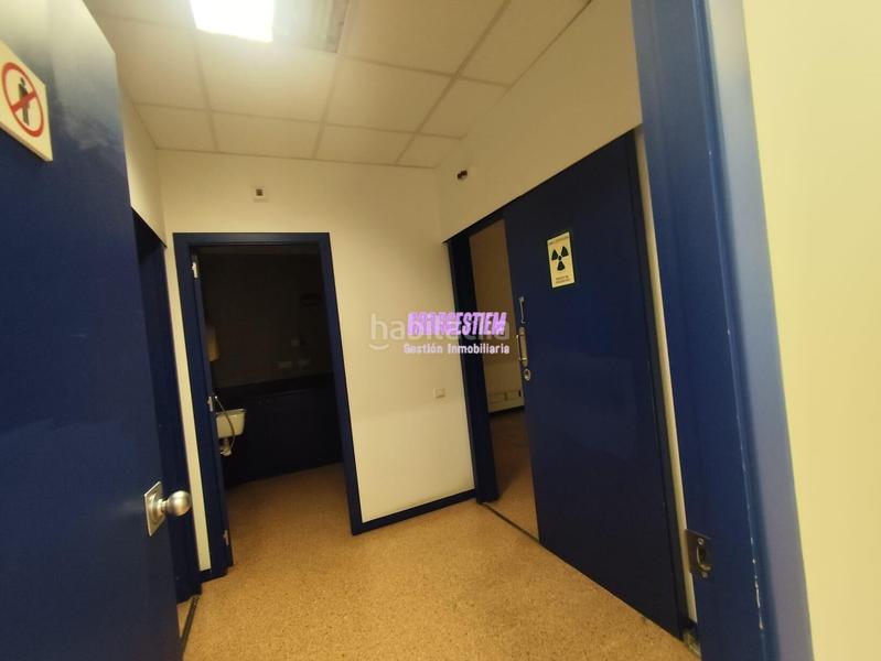 Foto 74e4bef1-4481-4c4b-93ab-52654b6fde34. Local comercial oportunidad única en el centro en Badalona