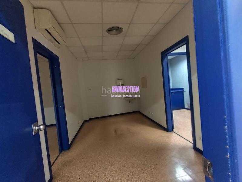 Foto b8d4e73d-94ef-41ef-b716-233571c446c8. Local comercial oportunidad única en el centro en Badalona