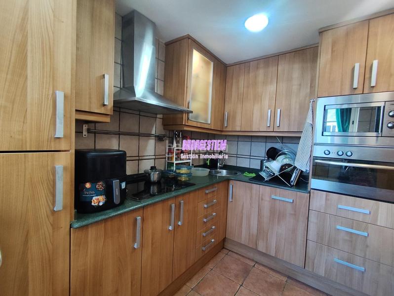 Foto b1f7acc9-aa2c-46bd-b8ea-6a3b400c737d. Appartamento con riscaldamento in Sant Roc Badalona