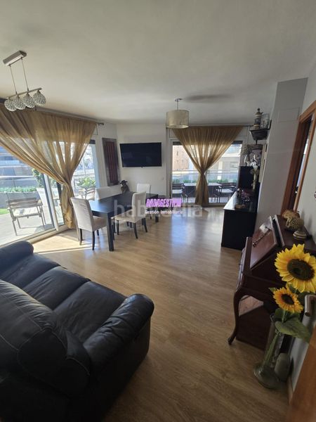 Foto 13737102-c8ad-4a2b-80d1-66f4d3650372. Pis amb aparcament piscina a Port Badalona