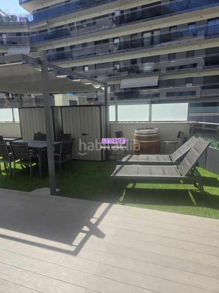 Foto 1671bf3d-089d-4448-b9e5-ecab7fff5b79. Pis amb aparcament piscina a Port Badalona