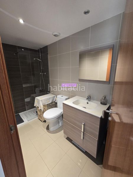 Foto 2159d4e5-df29-43d1-a866-4e6c377a4eb5. Pis amb aparcament piscina a Port Badalona