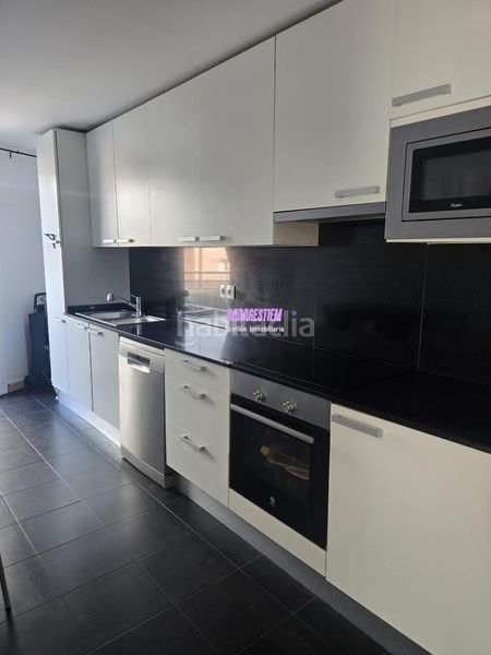 Foto 69a98075-7126-46d3-99b2-df2964796c6f. Pis amb aparcament piscina a Port Badalona